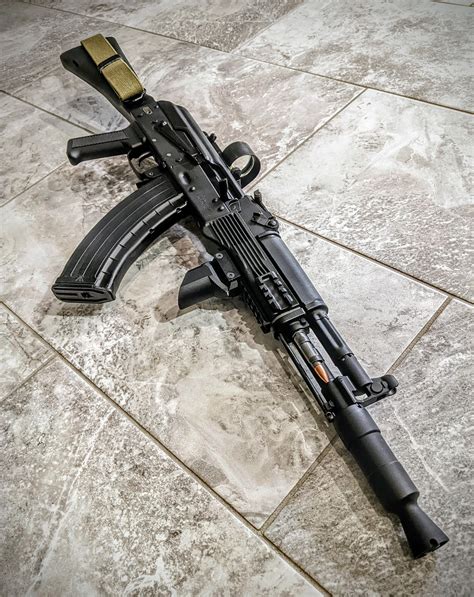 Contact information for ondrej-hrabal.eu - The Kalashnikov AK-74N 5.45x39 assault rifle (AK-74N) is an assault rifle in Escape from Tarkov. AK-74N (Avtomat Kalashnikova 74 Nochnoy - "Kalashnikov's Automatic rifle 74 Night") was developed in 1970 by M. T. Kalashnikov, became a further evolution of AKM due to adoption of the new 5.45x39 ammunition by the military. The key design difference from the standard AK-74 is a side mount for ... 